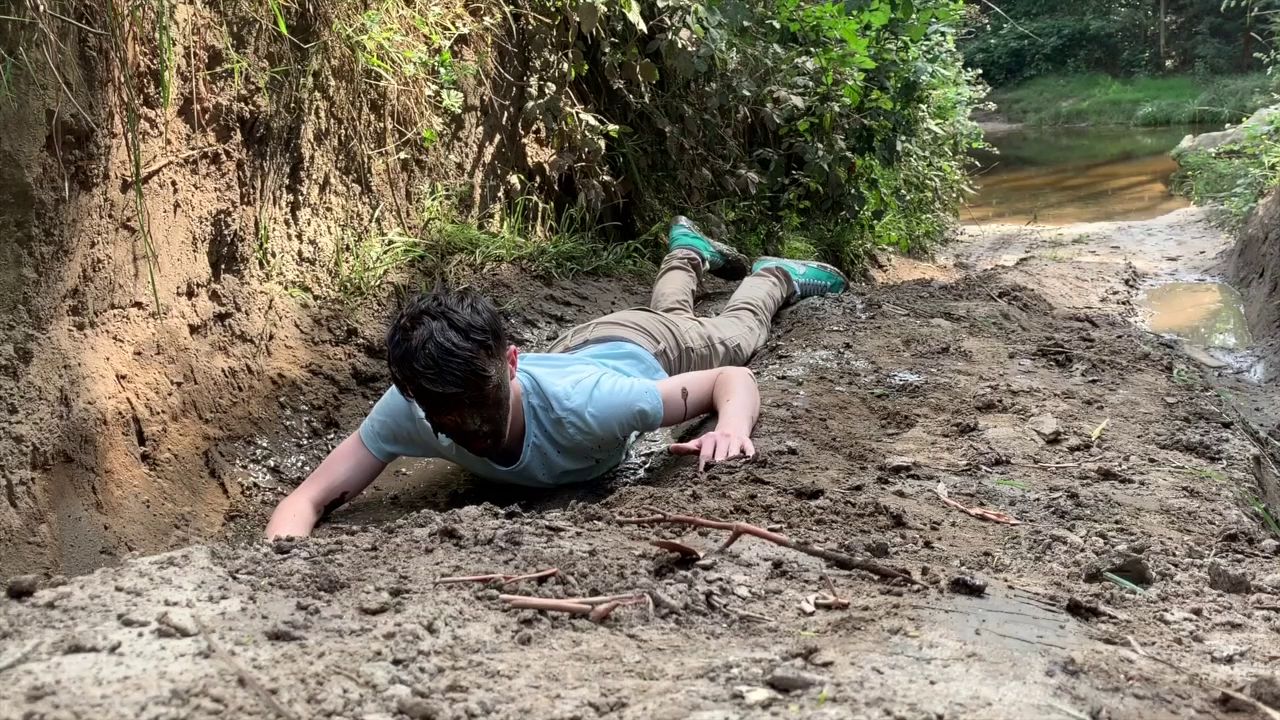 muddy-blazers_main.jpg