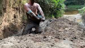 muddy-blazers_10.jpg